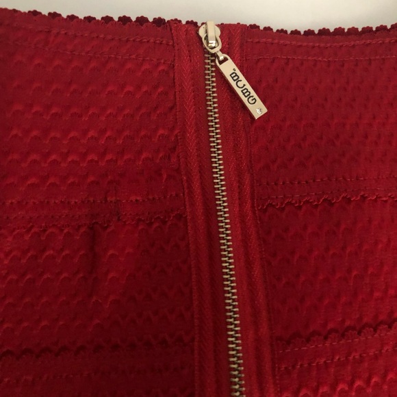 BCBGMaxAziria Red Bandage Bodycon Pencil Skirt | XS - Picture 4 of 6